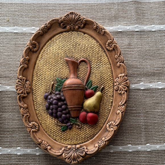 Vintage Style Oval Wall Plaque with Blue Vase and Fruit Design - Picture 7 of 7